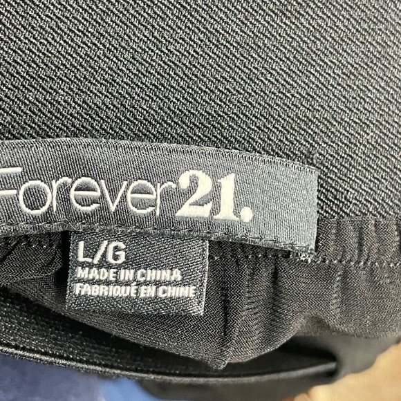 Forever 21 black bodycon mini skirt elastic waistband draping front sz L spandex - Picture 7 of 9